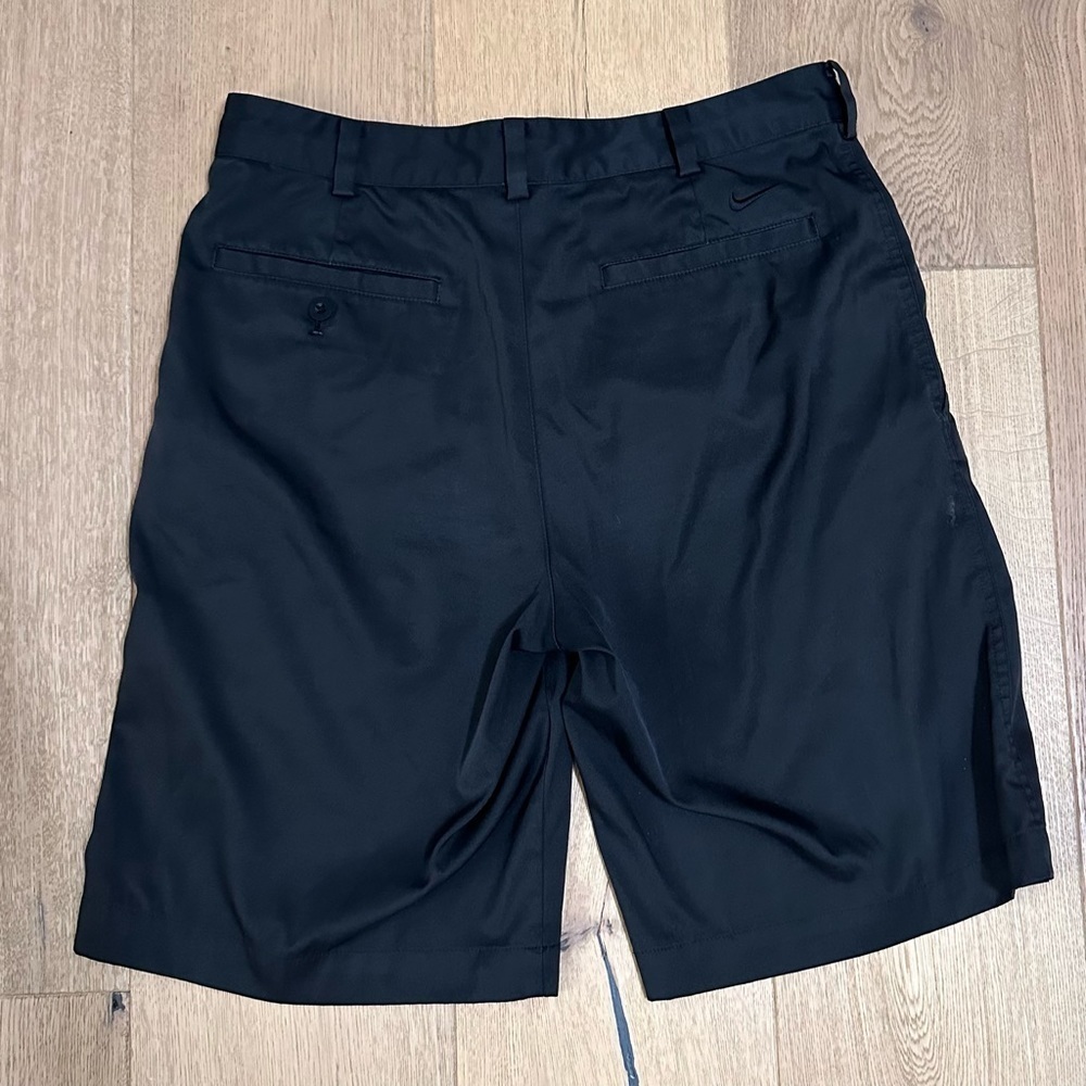 Nike Dri-Fit Golf Shorts 34 - Picture 2 of 6